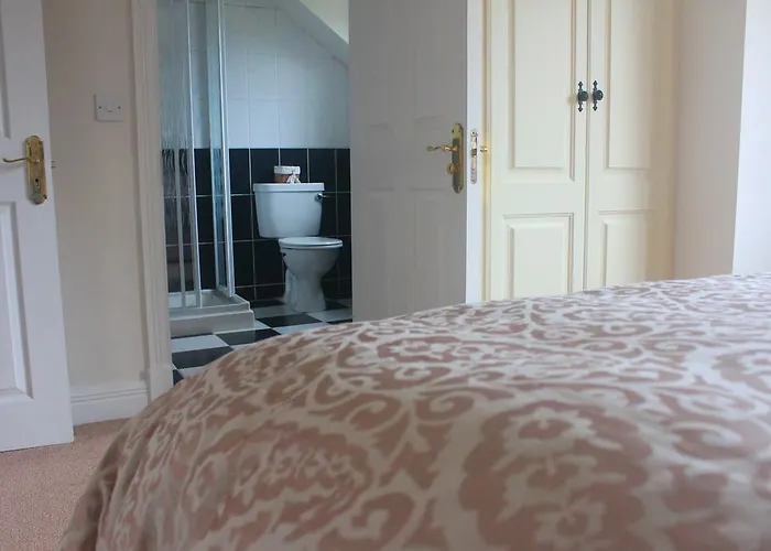 Crofton House Lough Rynn Mohill